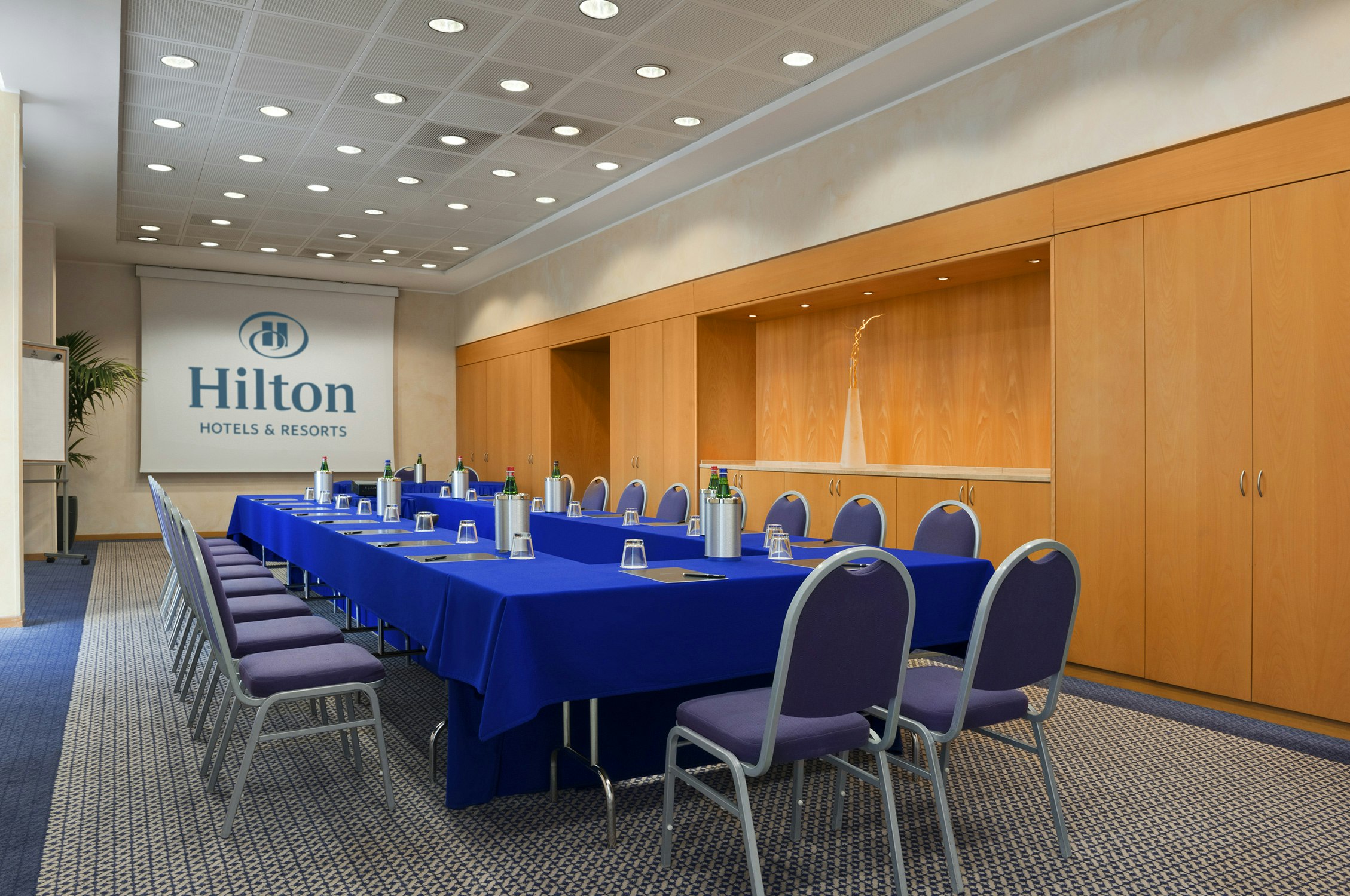 Hilton Rome Airport 70/79