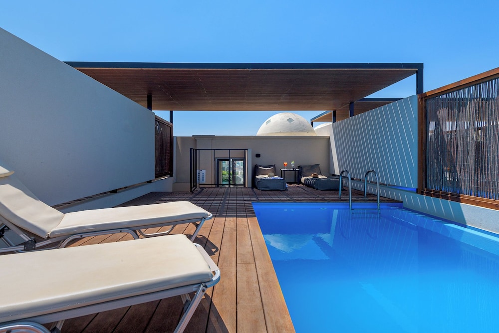 The Ixian Grand and All Suites Adults Only Hotel 41/67