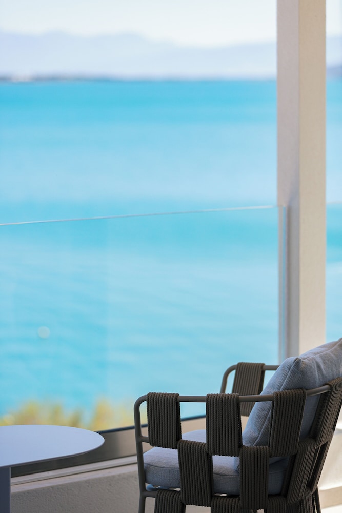 Naiades Beach Hotel – Adults Only 127/132