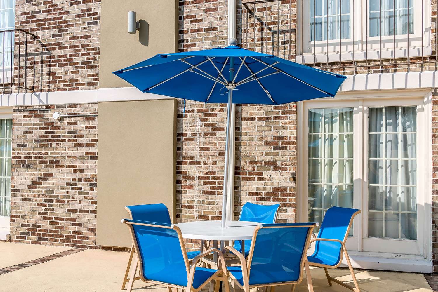 Comfort Inn Savannah Midtown 14/19