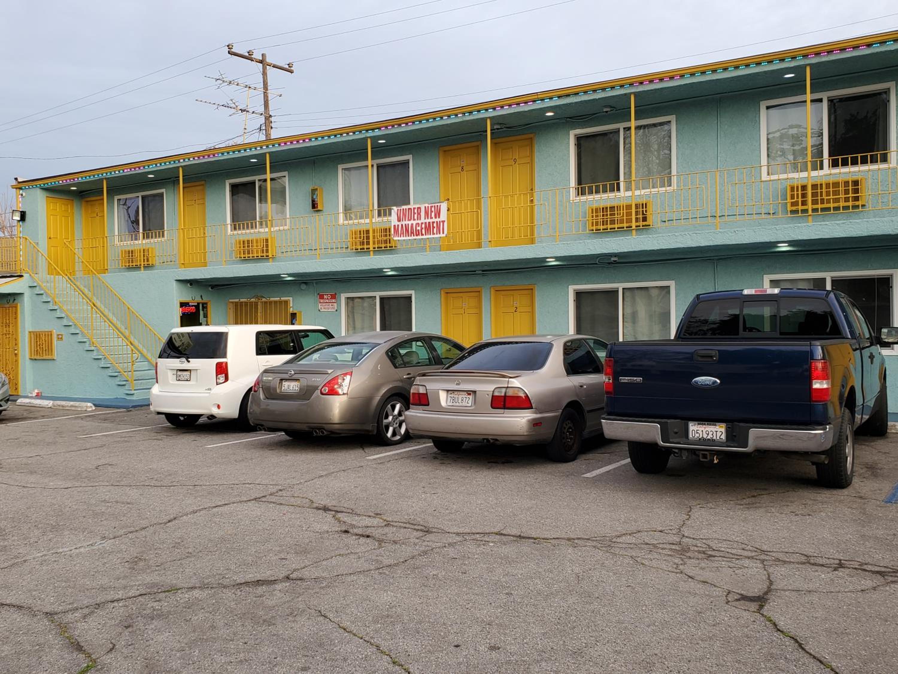 Rose motel 36/50
