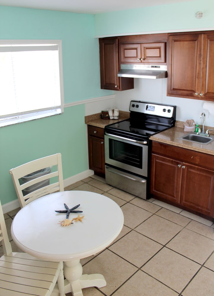Lani Kai Beachfront 37/50