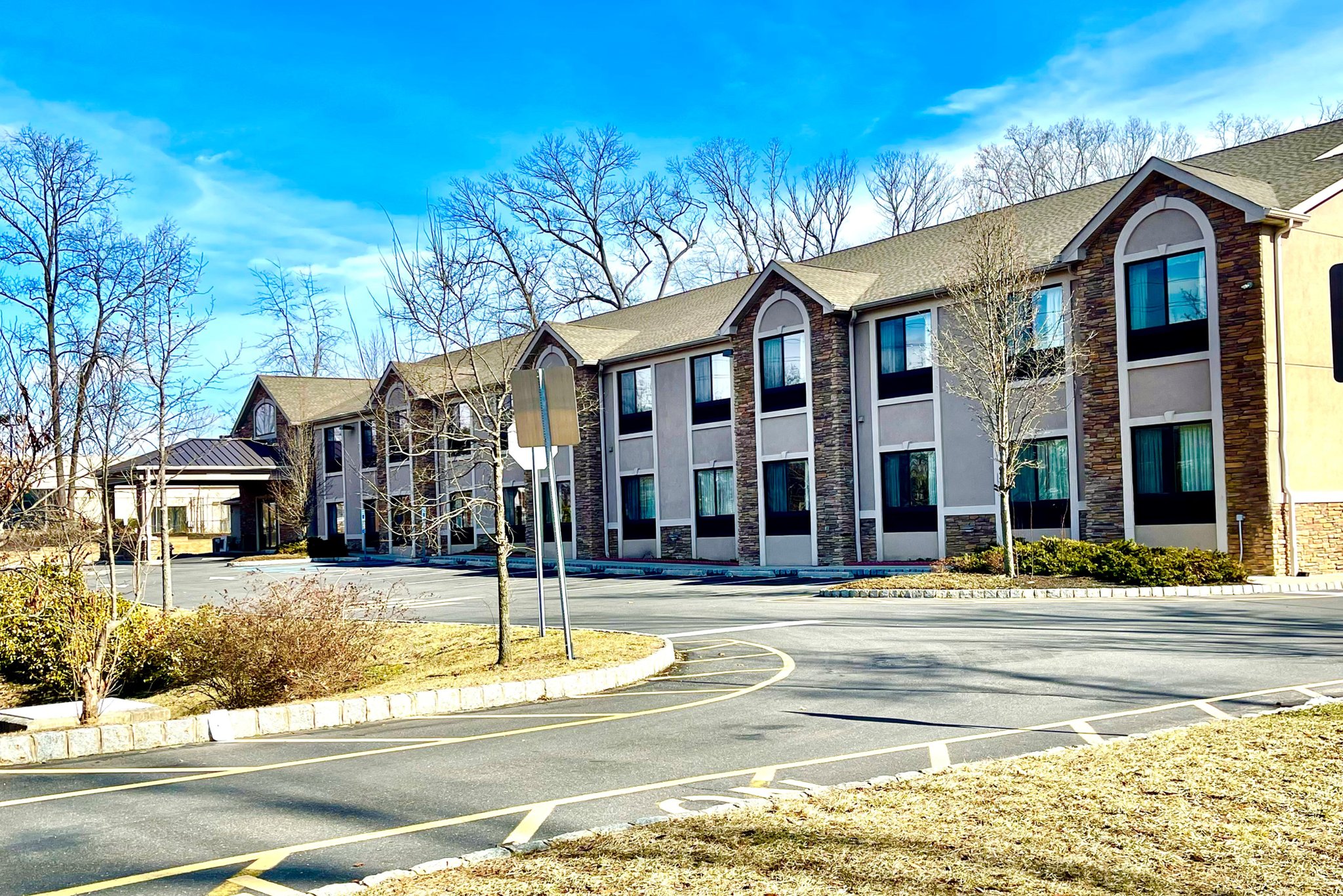 Red Carpet Inn And Suites Monmouth Jtc 34/38