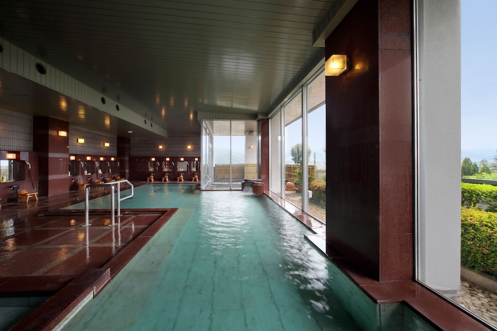 swimming pool spa