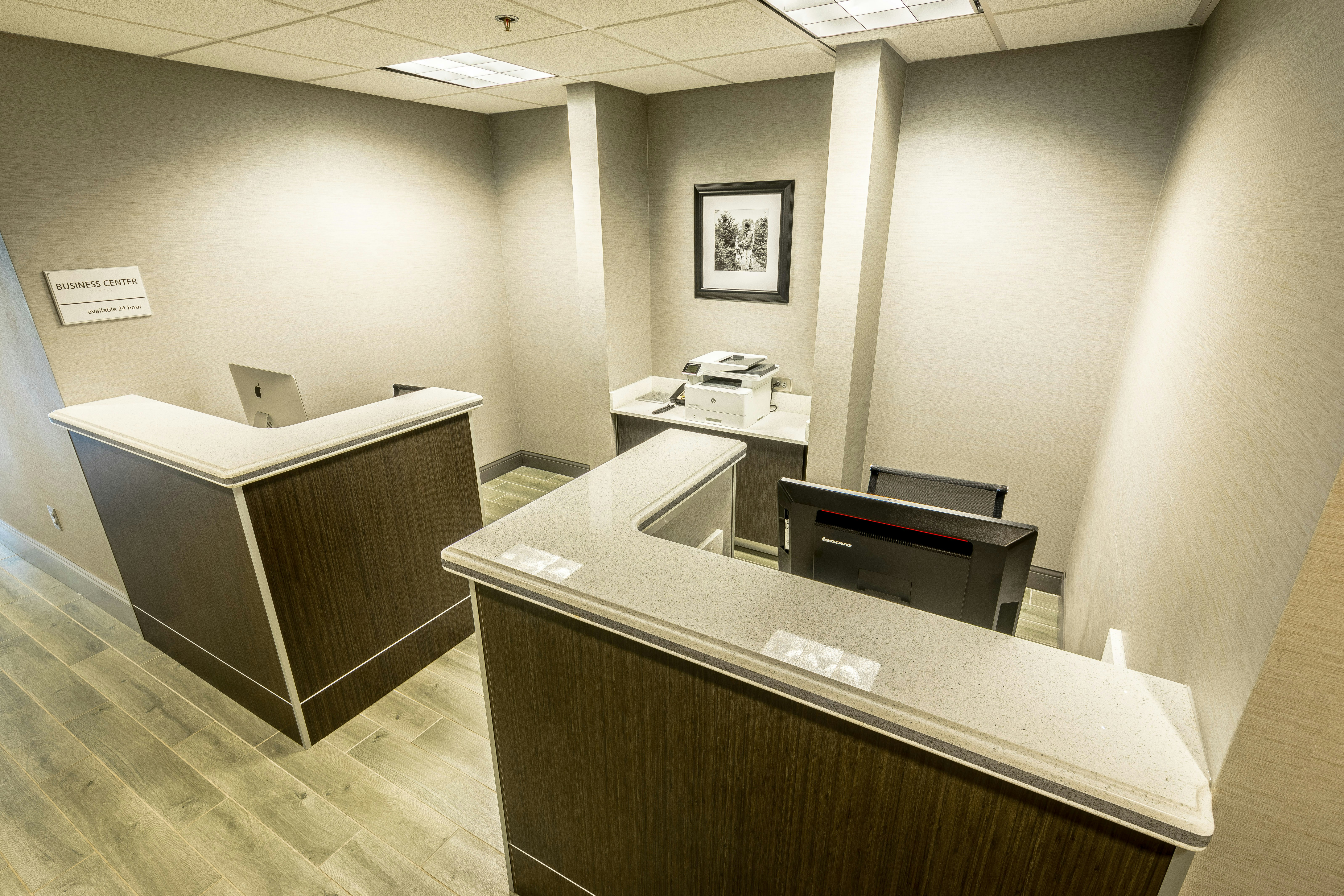 Hampton Inn Suites Dublin 24/50