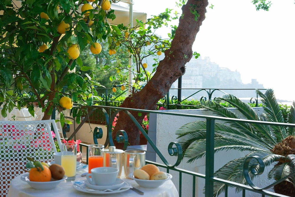Hotel Aurora Amalfi 43/50