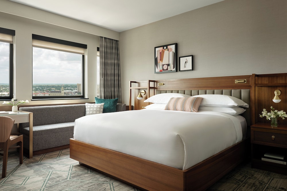 غرفة بريميوم بسريرين كوين، InterContinental San Antonio Riverwalk 2/6