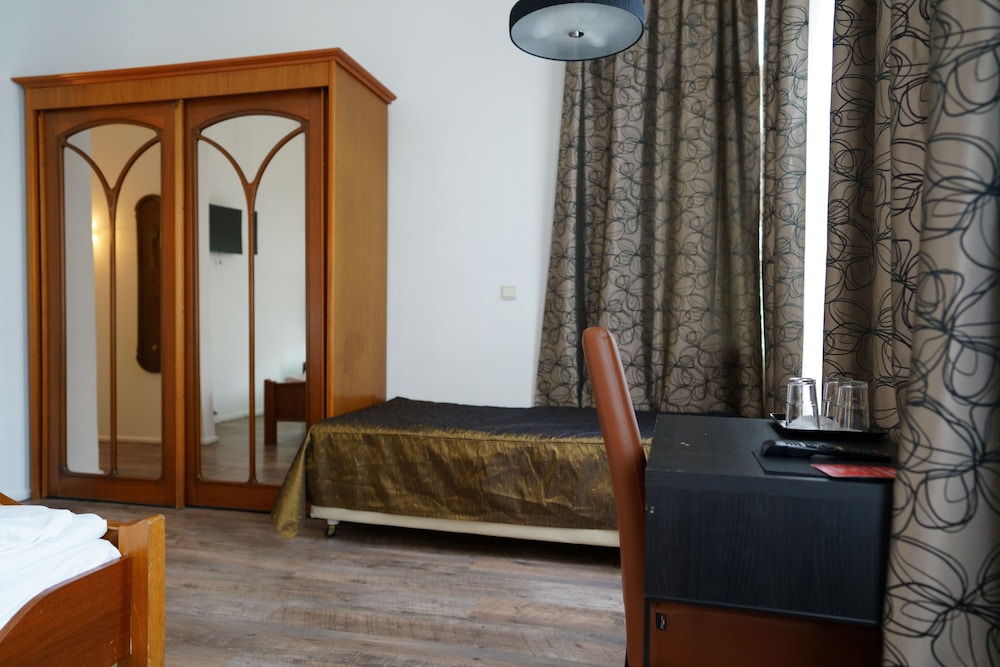 Hotel Xantener Eck 32/50
