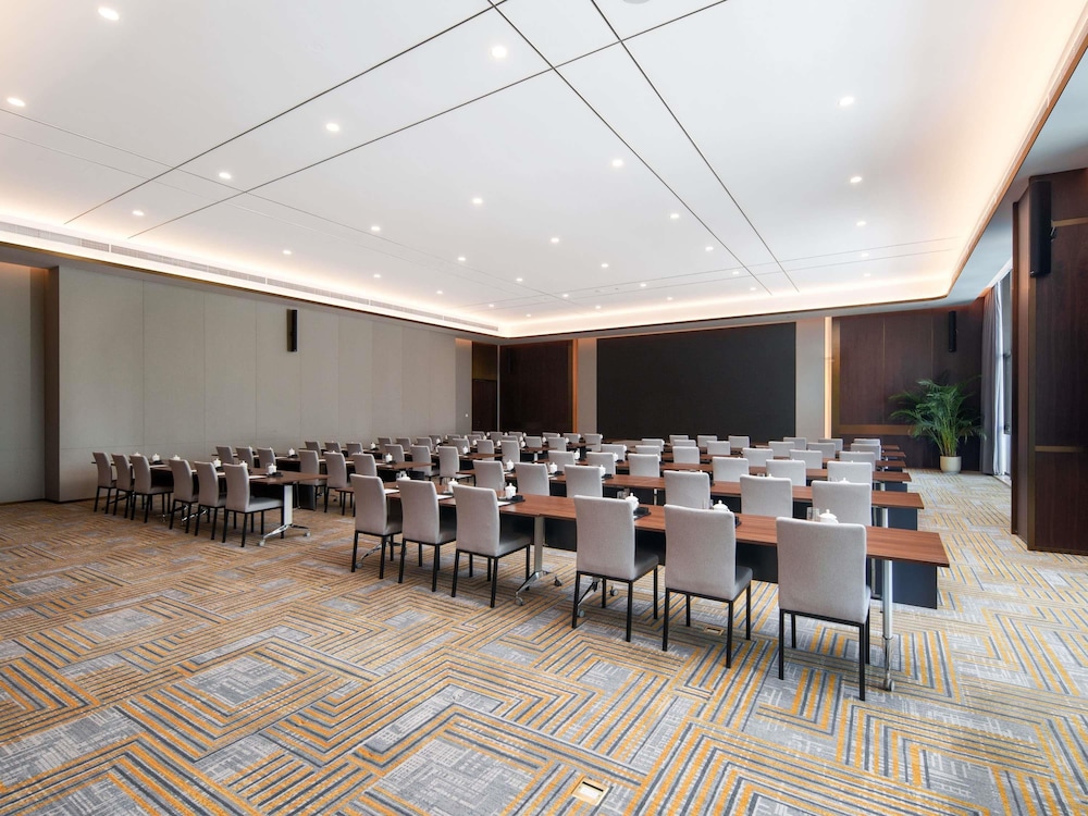 Grand Mercure Hangzhou Qingshan Lake 51/59