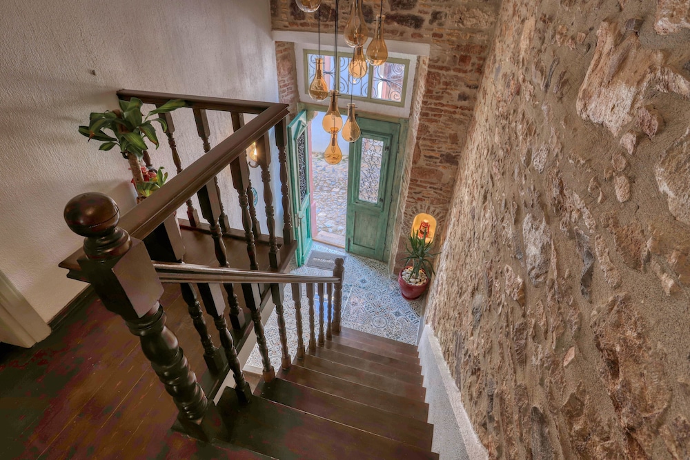 Cunda Tas Otel by Taze 46/50