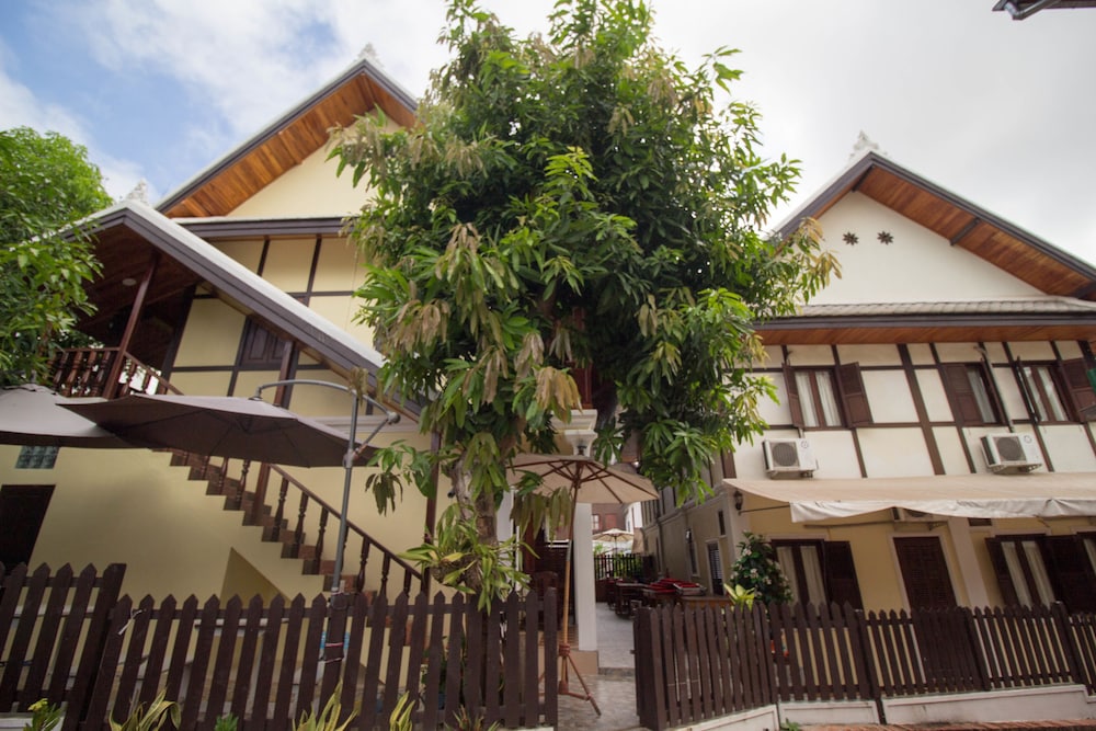 Villa Somphong 9/50