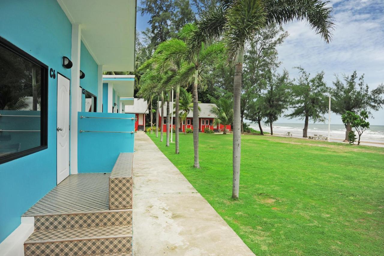 Burapa Beach Resort Chaolao 24/25