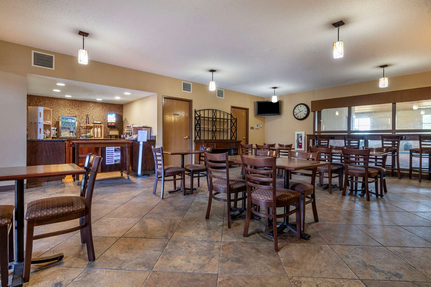 Best Western Plus Chelsea Hotel 30/37