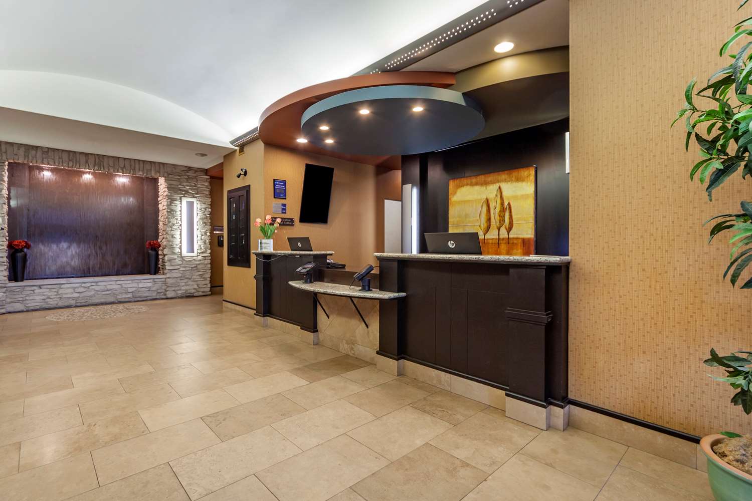 Best Western Plus The Inn At St. Albert 4/38