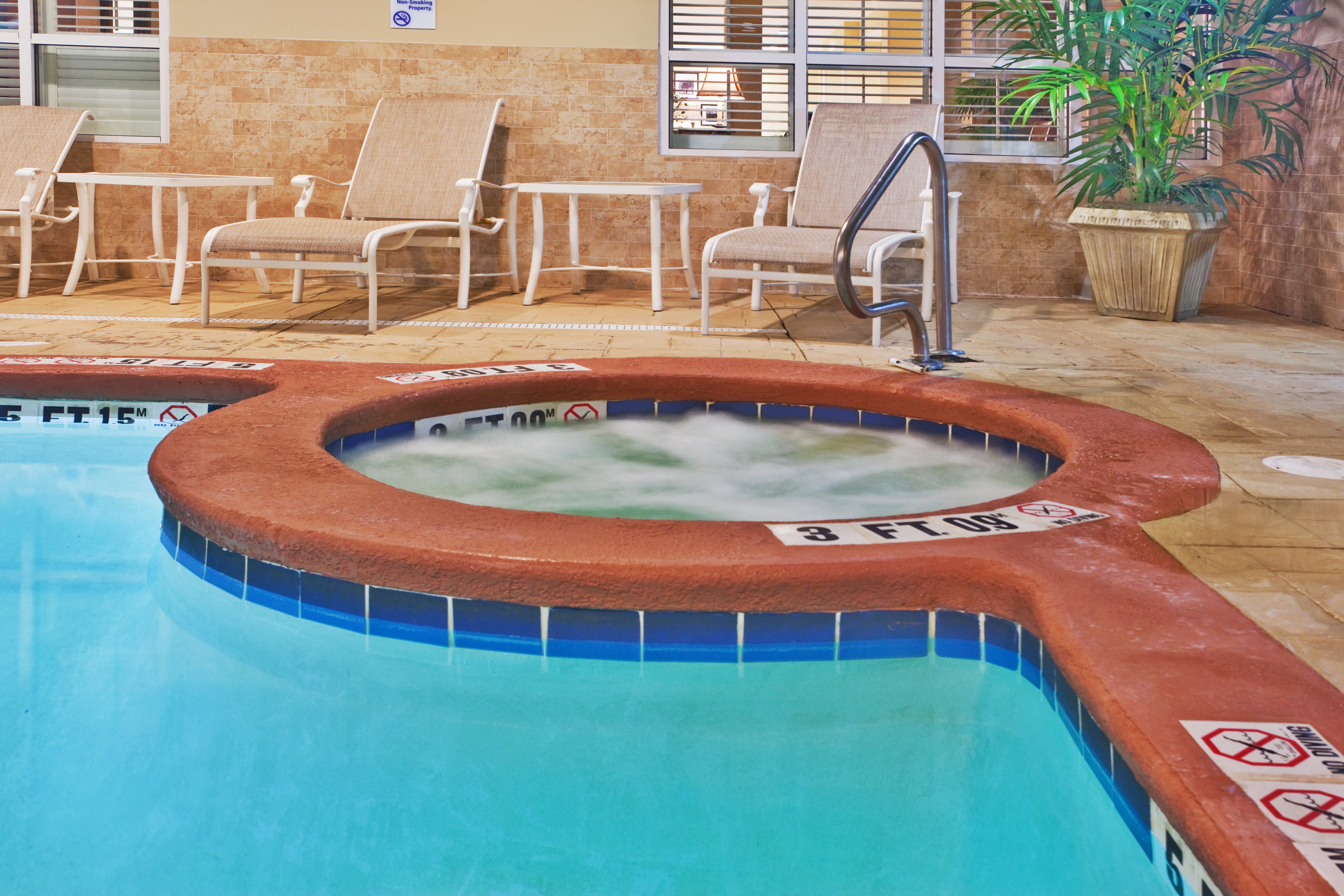 Holiday Inn Express Savannah Airport Ex Comfort Suites 32/54