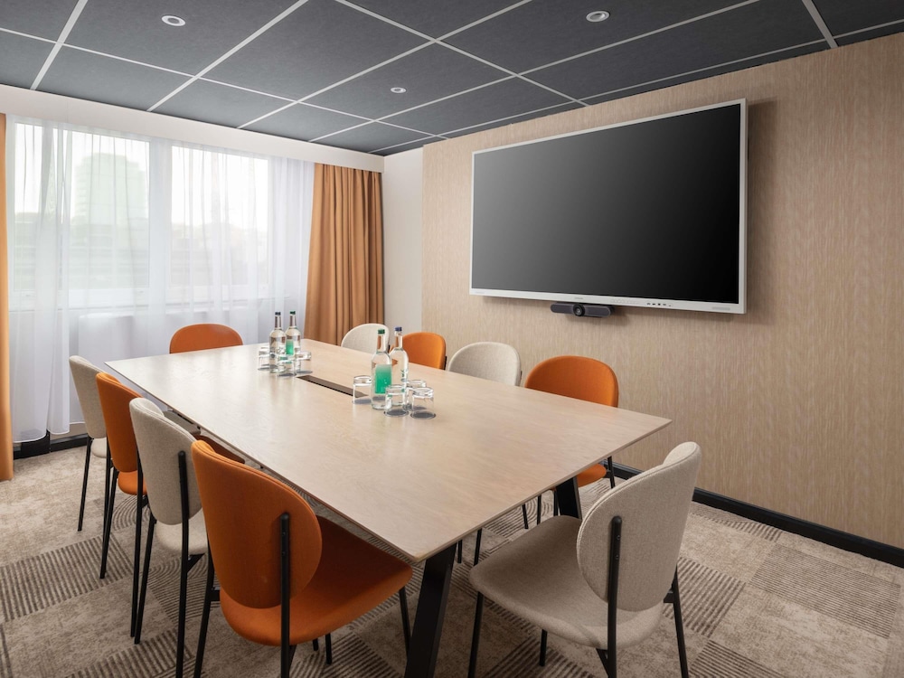 Mercure London Earls Court 54/59