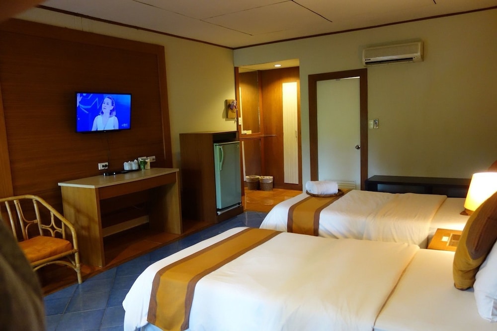 WANATHARA HEALTH RESORT AND SPA 14/50