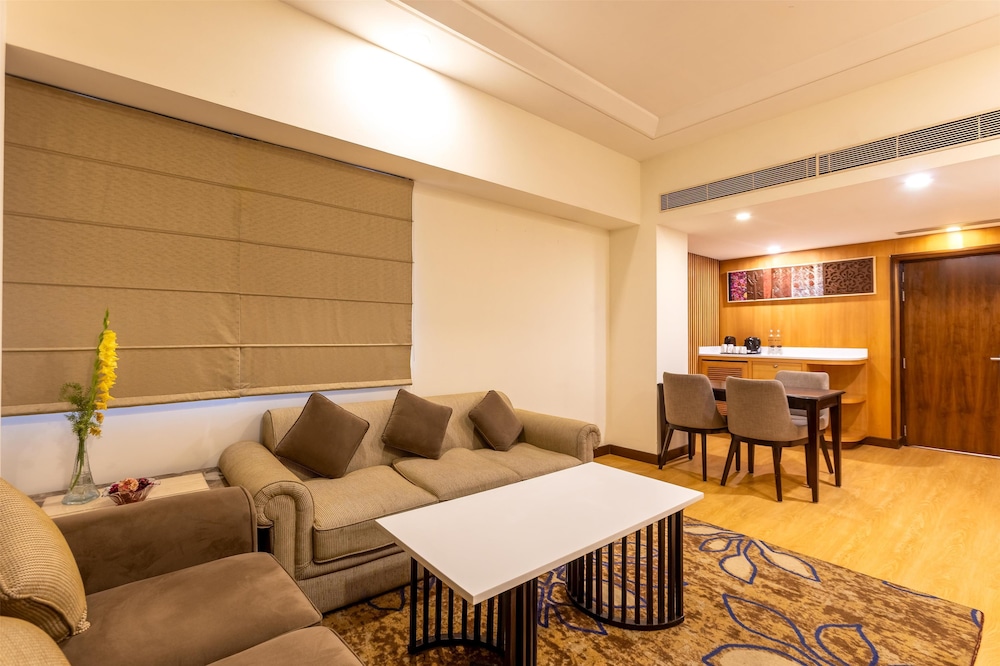Radisson Srinagar 32/54