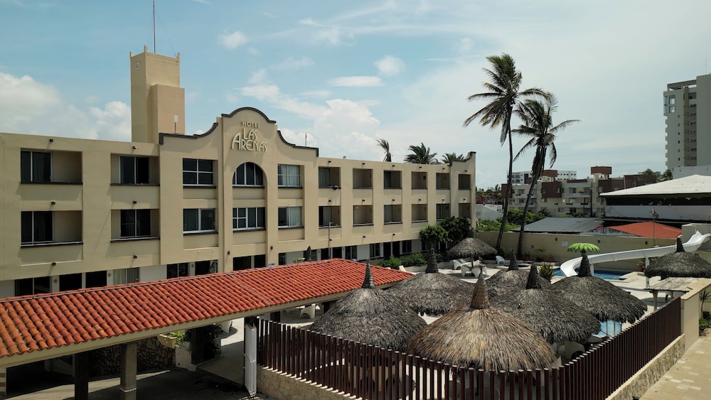 Sands Arenas Hotel 50/62