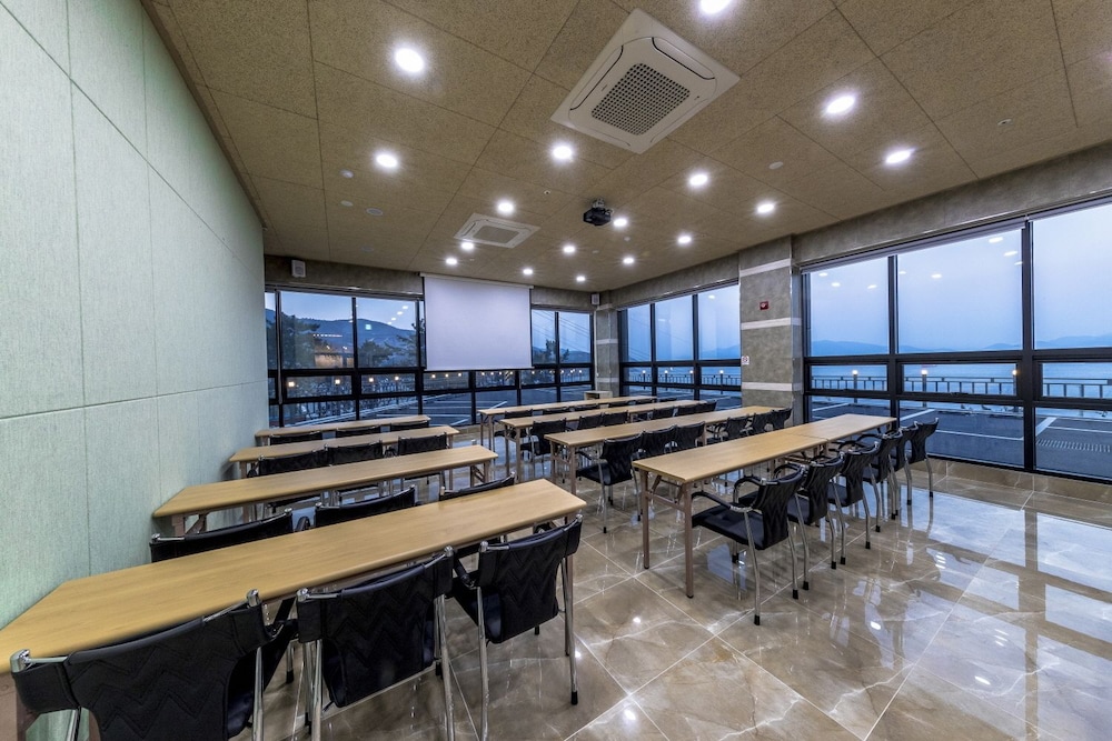 Aria Pension Resort 31/47