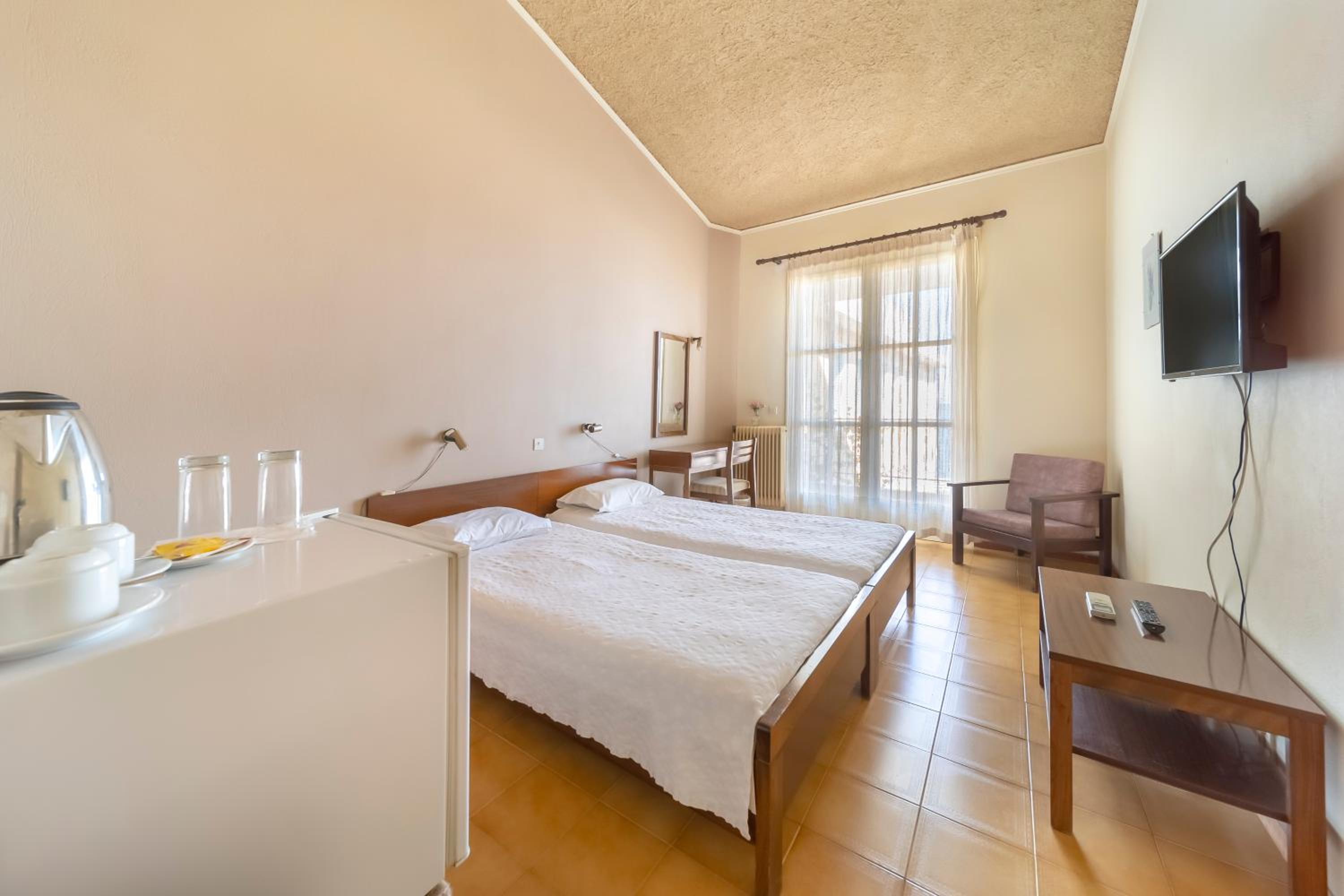غرفة بسرير مزدوج بإطلالة على البحر، Hotel Agia Markella 6/10