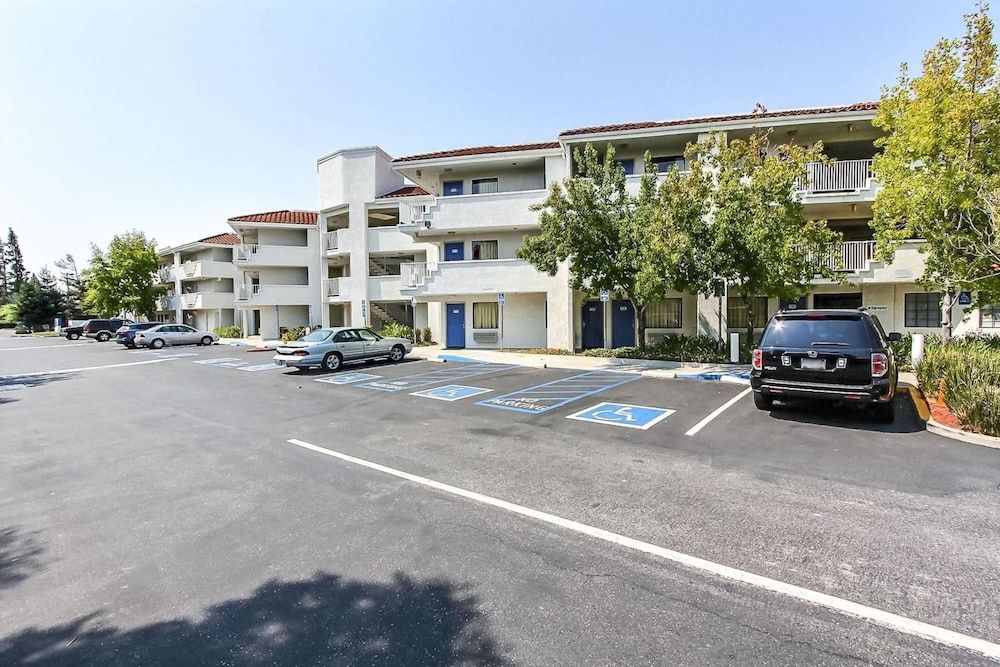 Motel6 Sunnyvale, CA - North 41/60
