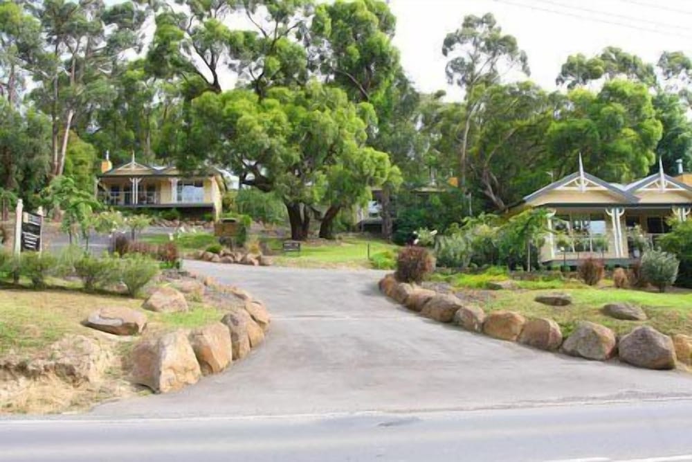 3 KINGS BED AND BREAKFAST 21/24