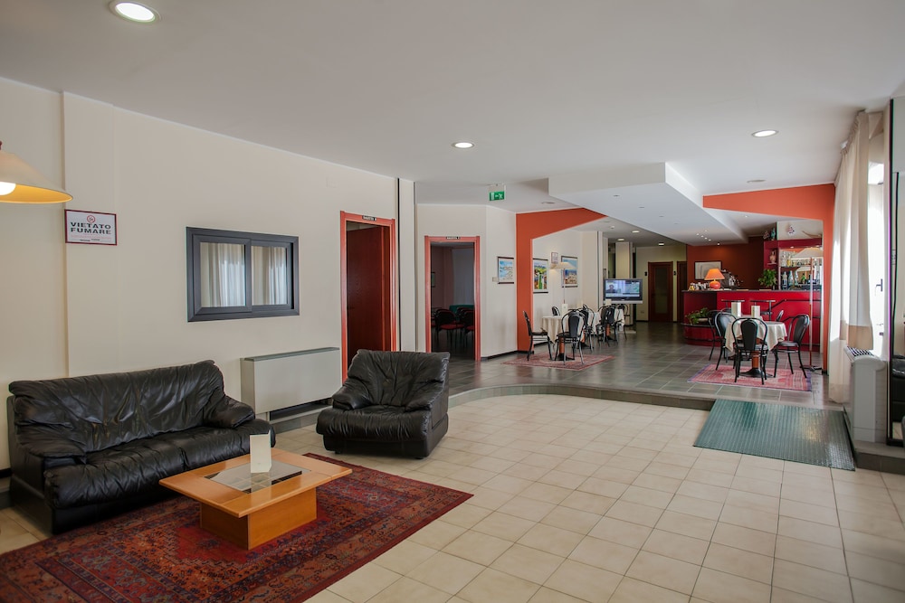 Hotel Quadrifoglio 12/27