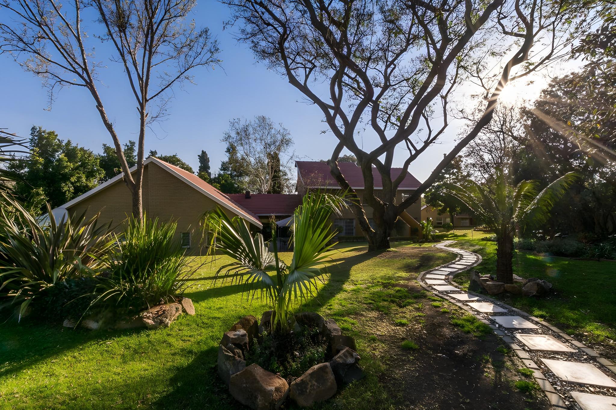 Silverstone Guest House 20/26