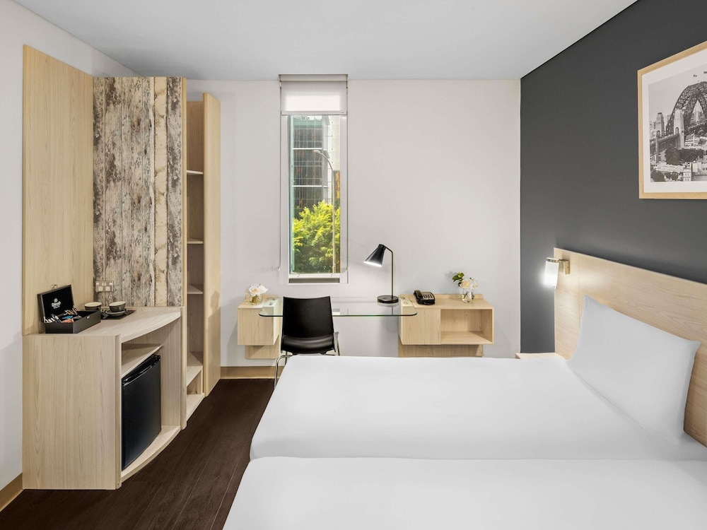 Ibis Sydney Barangaroo Hotel 20/70
