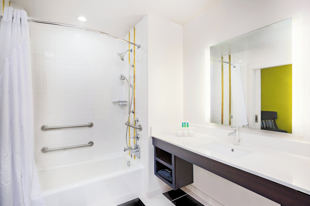 HOLIDAY INN EXPRESS SAN FRANCISCO UNION SQUARE 24/25