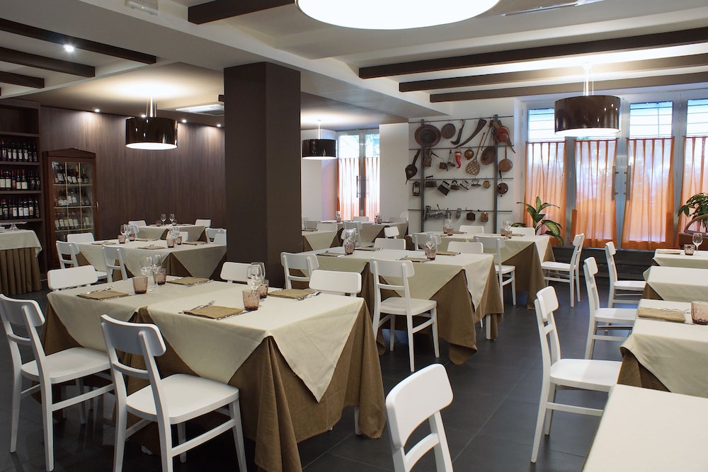 Hotel Leopardi 27/37