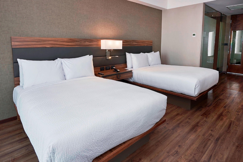 AC by Marriott Mexico Santa Fe 12/48