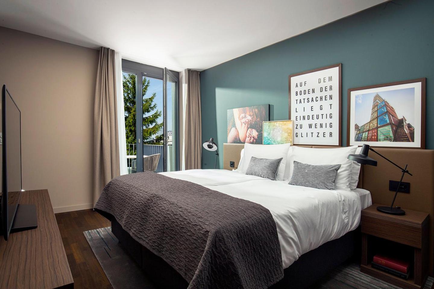 Roof Top, Suite, King Bed, Kitchen