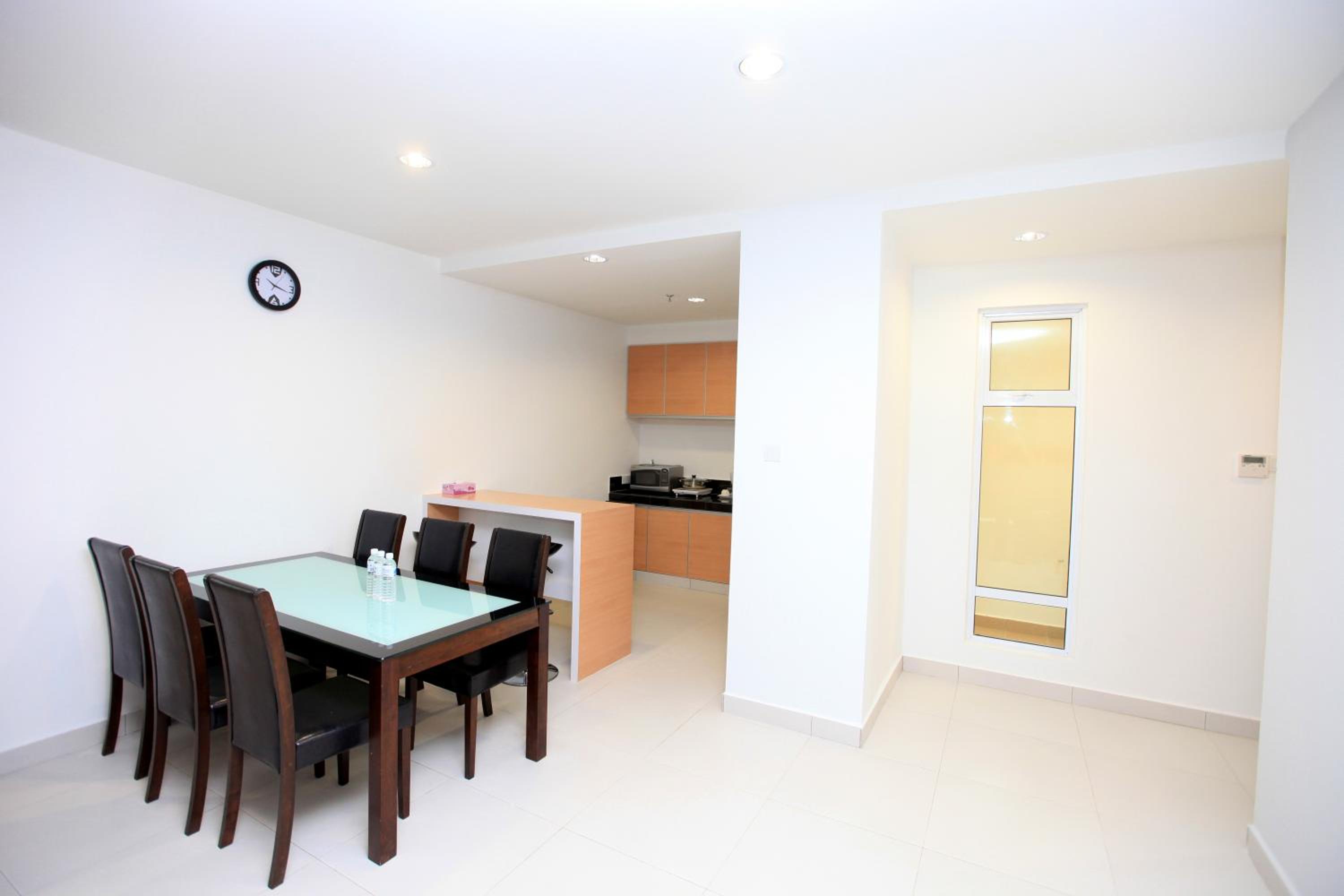 Merdeka Suites Hotel 37/45