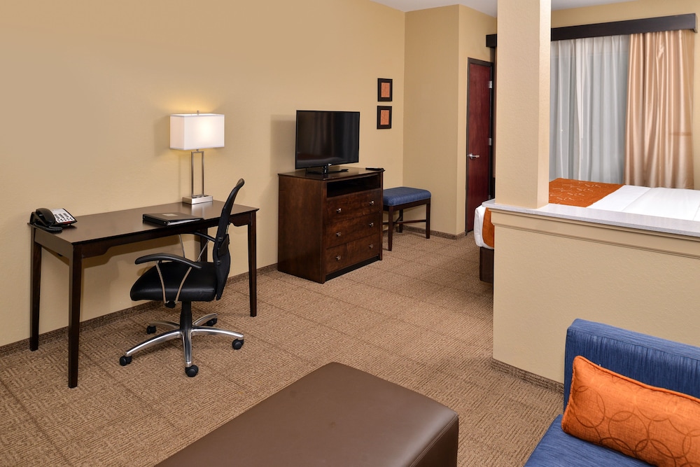Comfort Suites Northwest - Cy - Fair 56/60