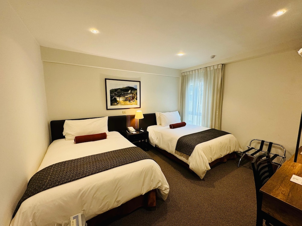 SUPERIOR, TWIN BEDS