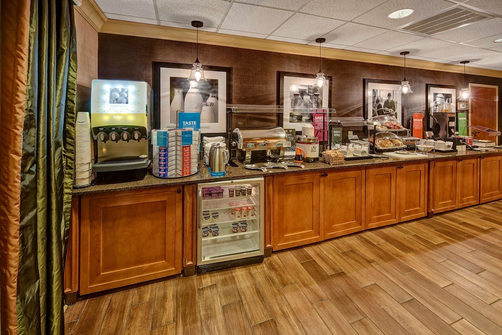 Hampton Inn By Hilton Concord/Kannapolis 27/35