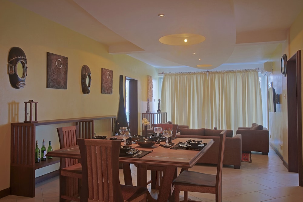 Cowrie Shell Beach Apartments 34/50