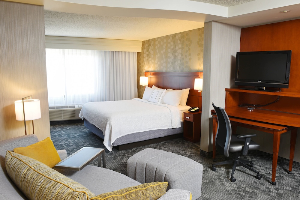 Courtyard By Marriott Sioux Falls 4/35