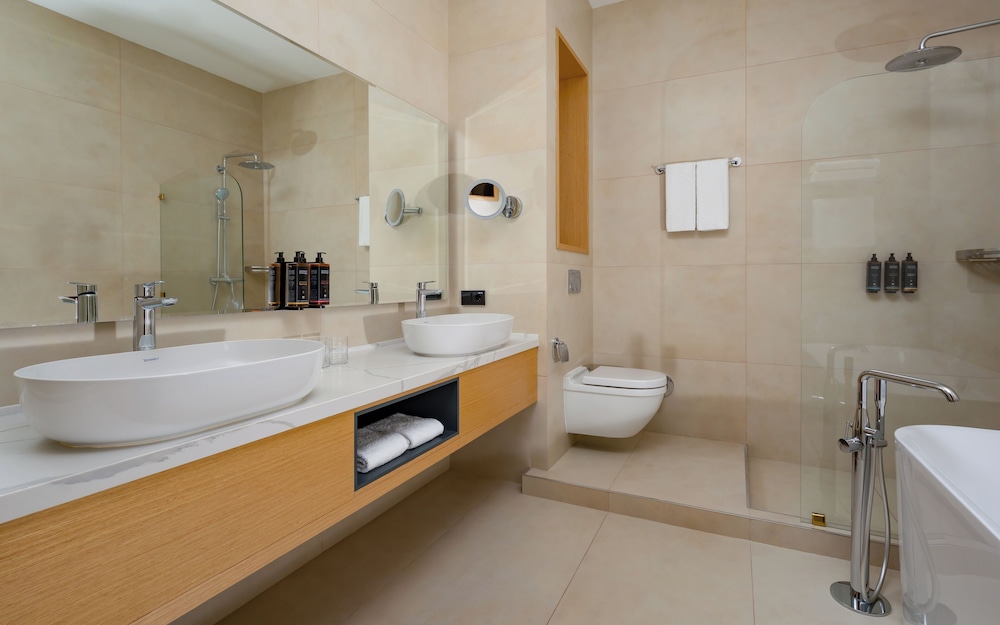 Mercure Tashkent 38/43
