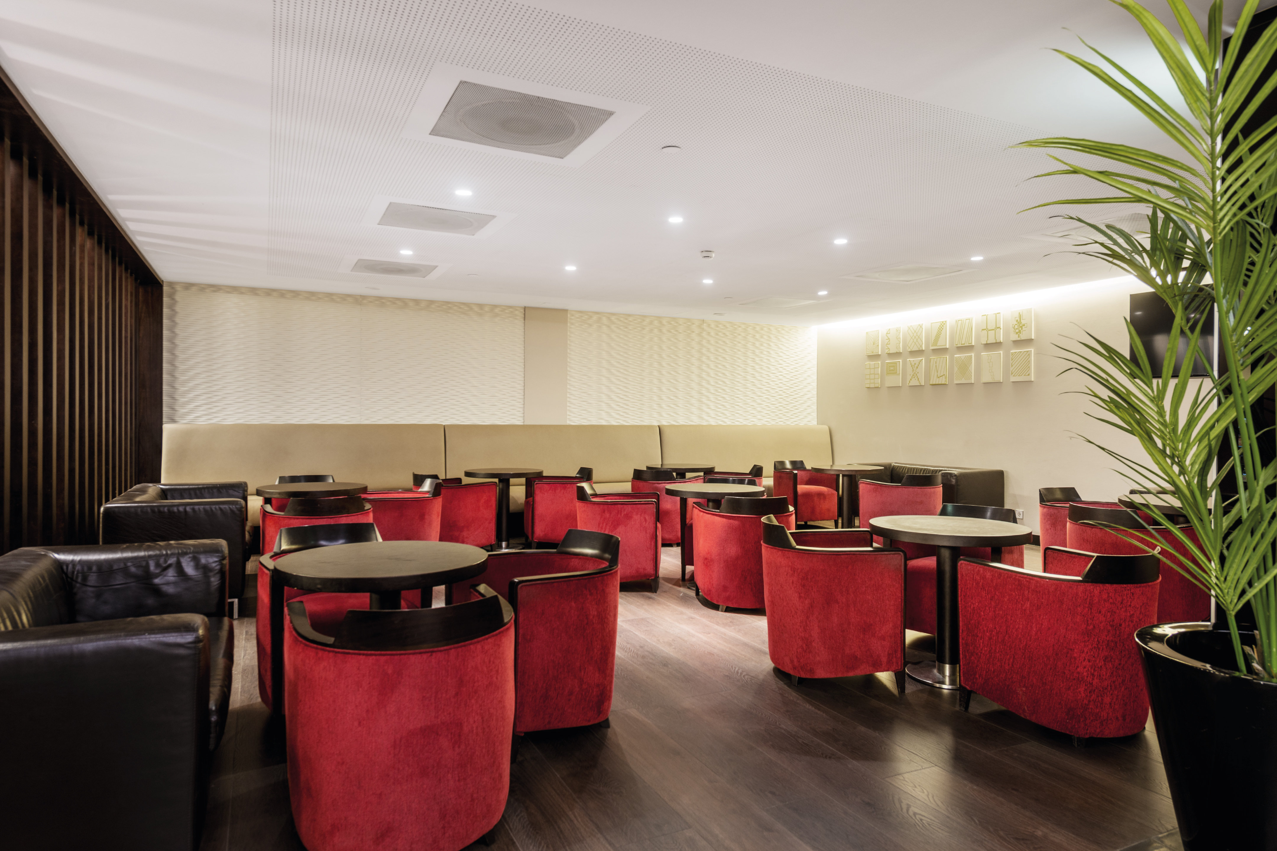 Hotel Tropico 57/63