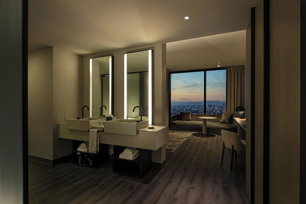 AC Hotel Downtown Los Angeles 23/50