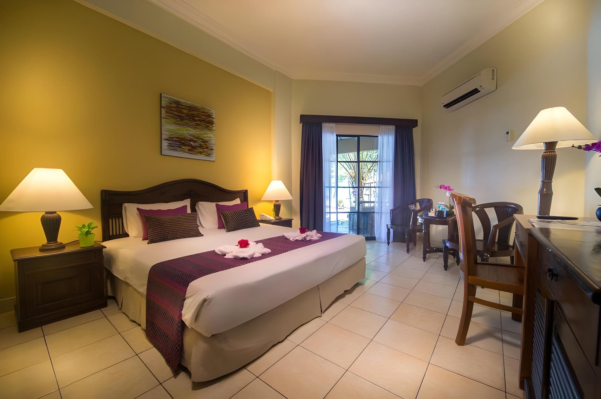 Garden, Deluxe, King Bed