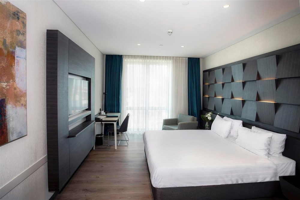 Wish More Hotel 23/72