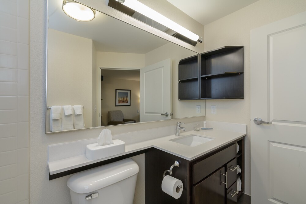 Candlewood Suites Mishawaka 10/42