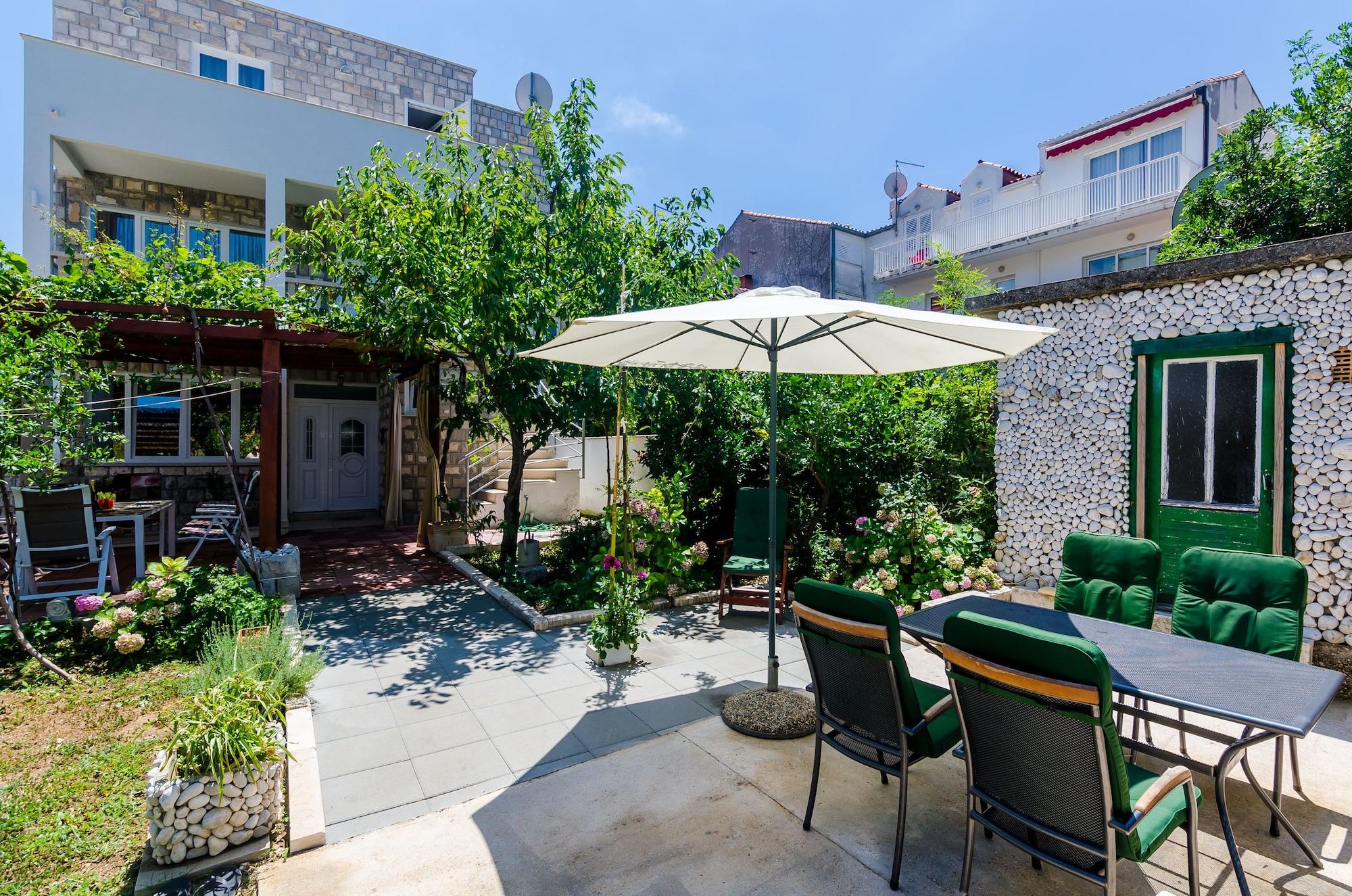 apartments and rooms vandm
