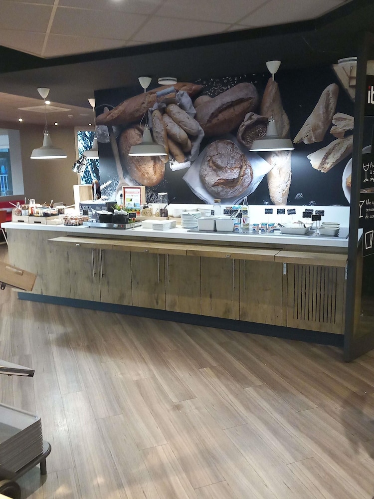 Ibis Arles 7/65