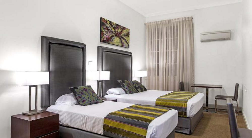 Mercure Maitland Monte Pio 16/50