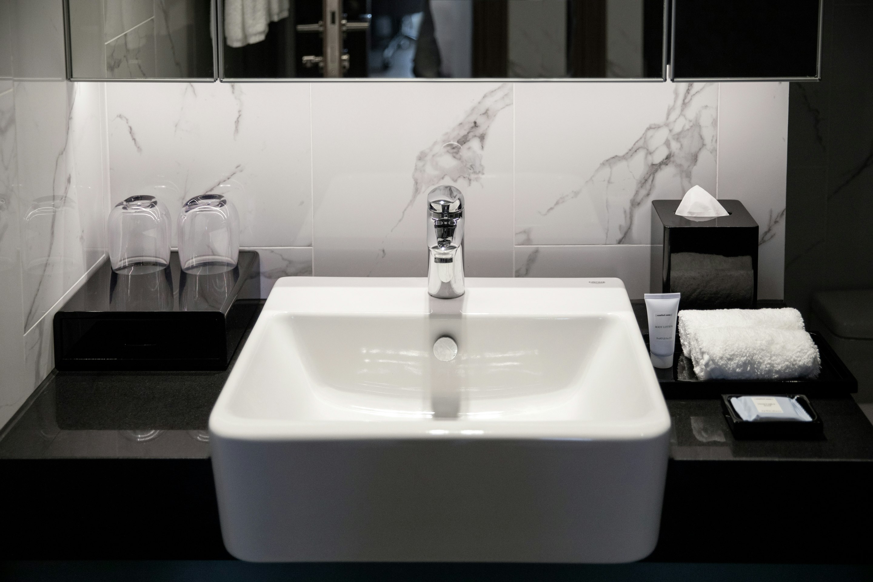 Oakwood Residence Hanoi 50/50